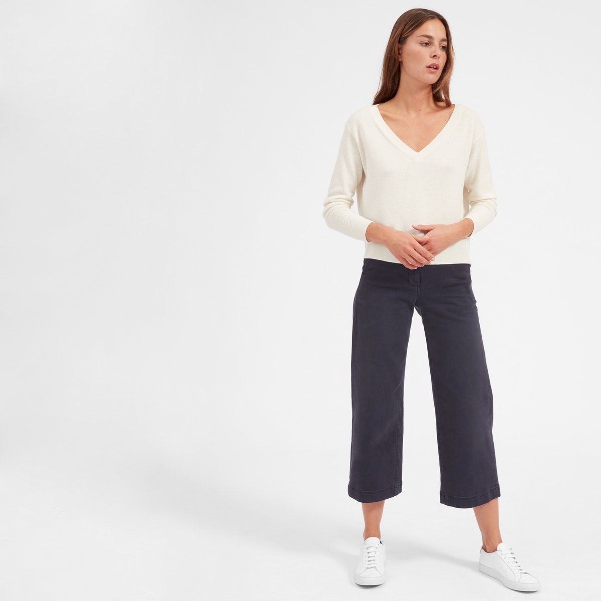 A Review Of The Everlane Cashmere Crop V-Neck Sweater - Welcome Objects